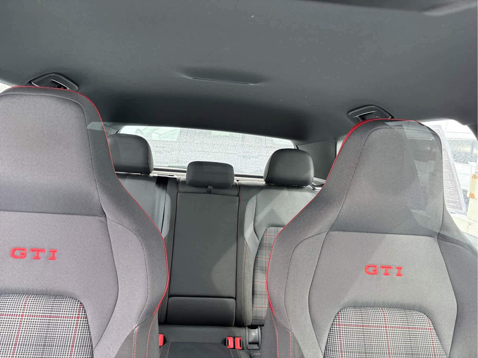 Certified 2023 Volkswagen GTI 40th Anniversary Edition image 40