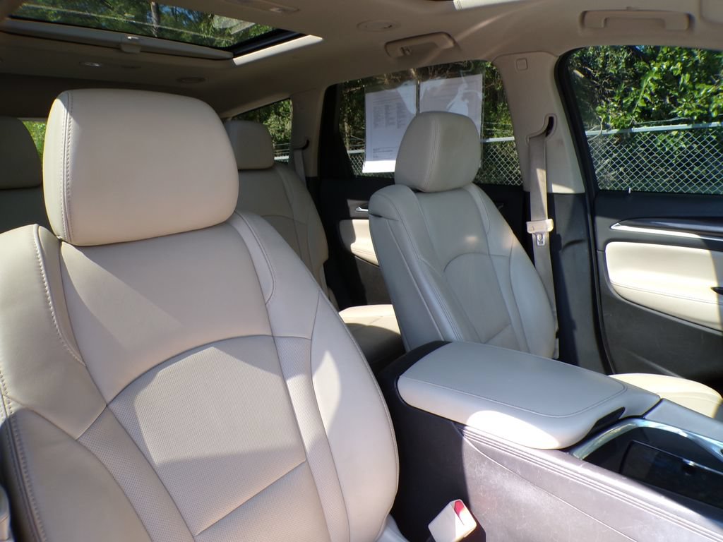 Used 2020 Buick Enclave Premium w/ Sun and Sites Package AWD/4WD image 13