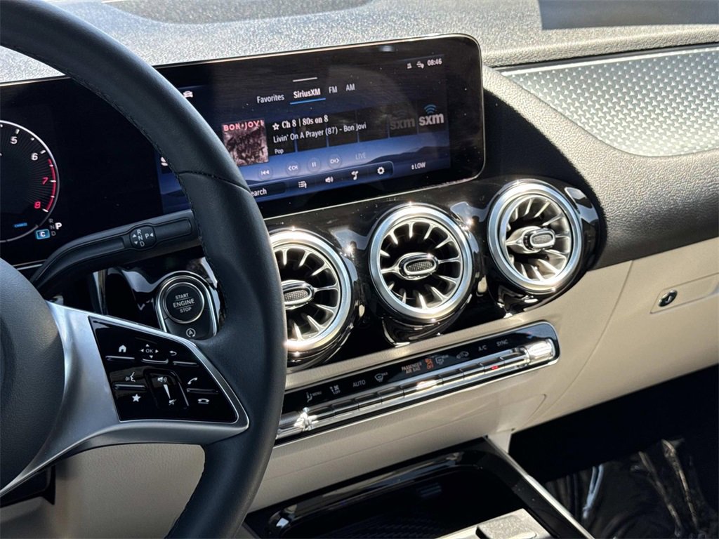 Used 2025 Mercedes-Benz GLA 250 GLA 250 image 8