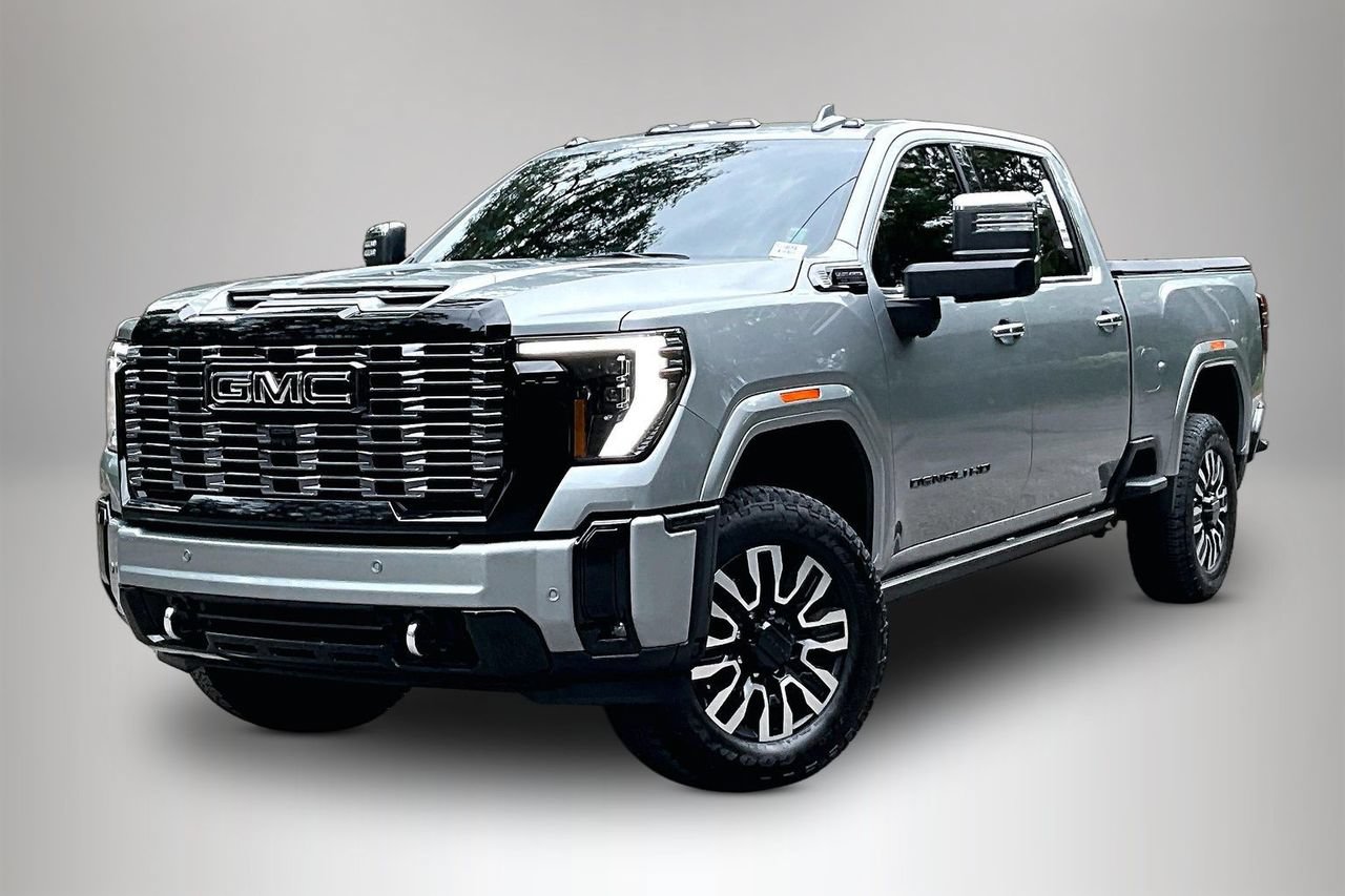 Used 2026 GMC Sierra 2500 Denali Ultimate w/ LPO, Black Badging Package