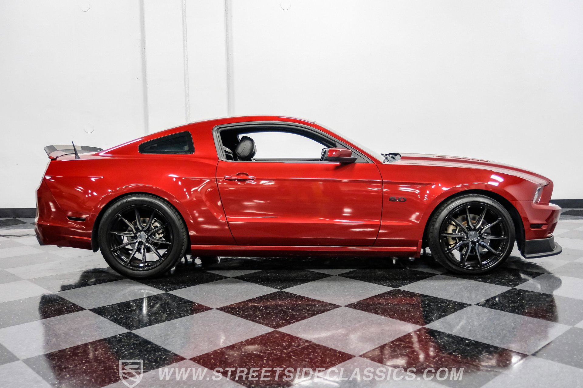 Used 2014 Ford Mustang GT Premium RWD image 14