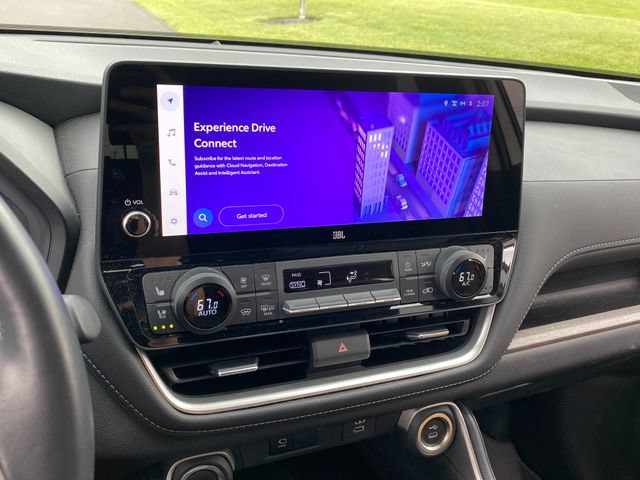 Used 2025 Toyota Grand Highlander AWD image 25