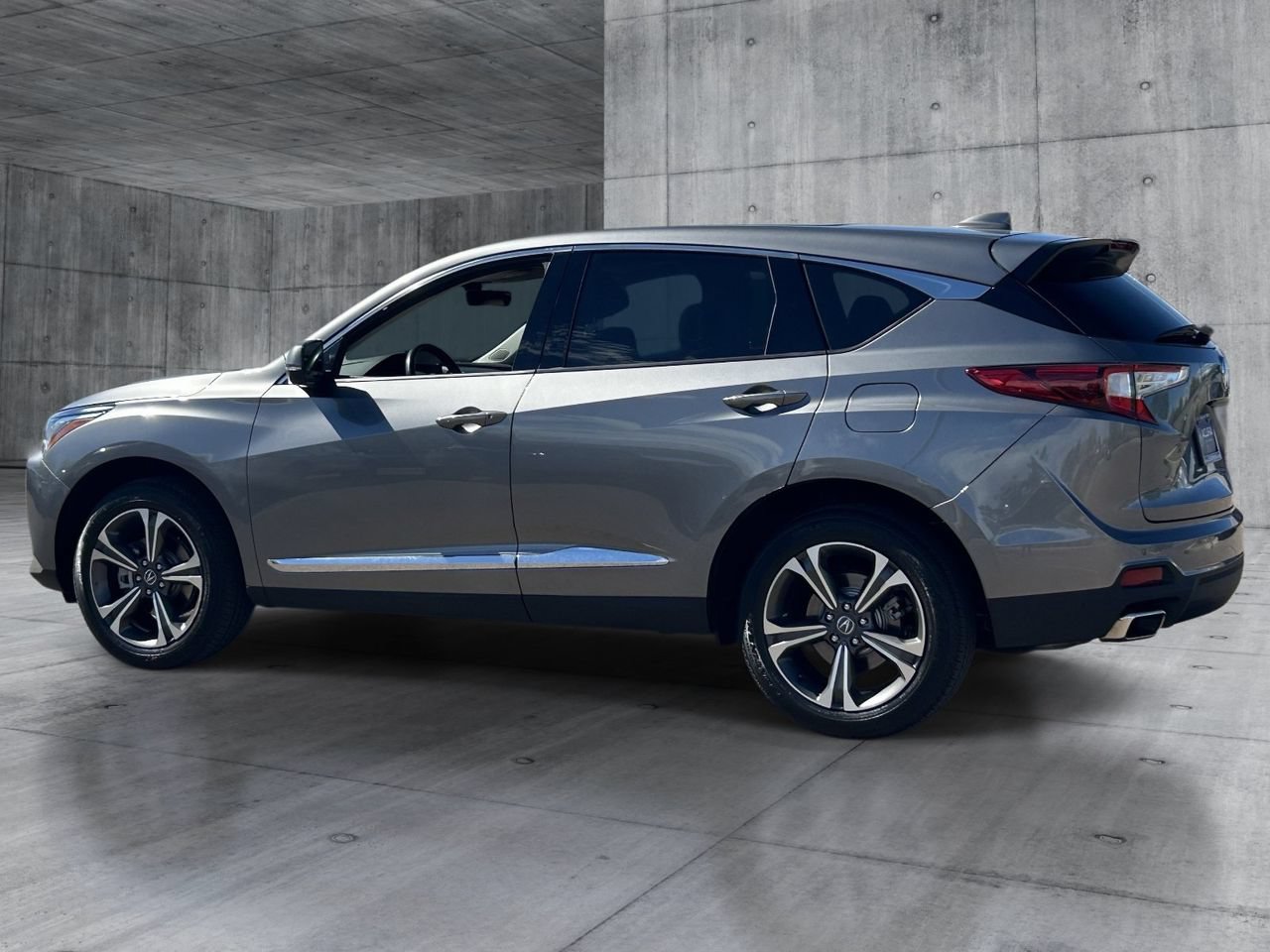 Certified 2024 Acura RDX w/ Advance Package AWD/4WD image 3