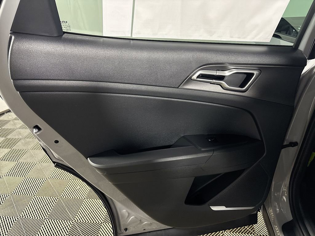 New 2026 Kia Sportage S image 18