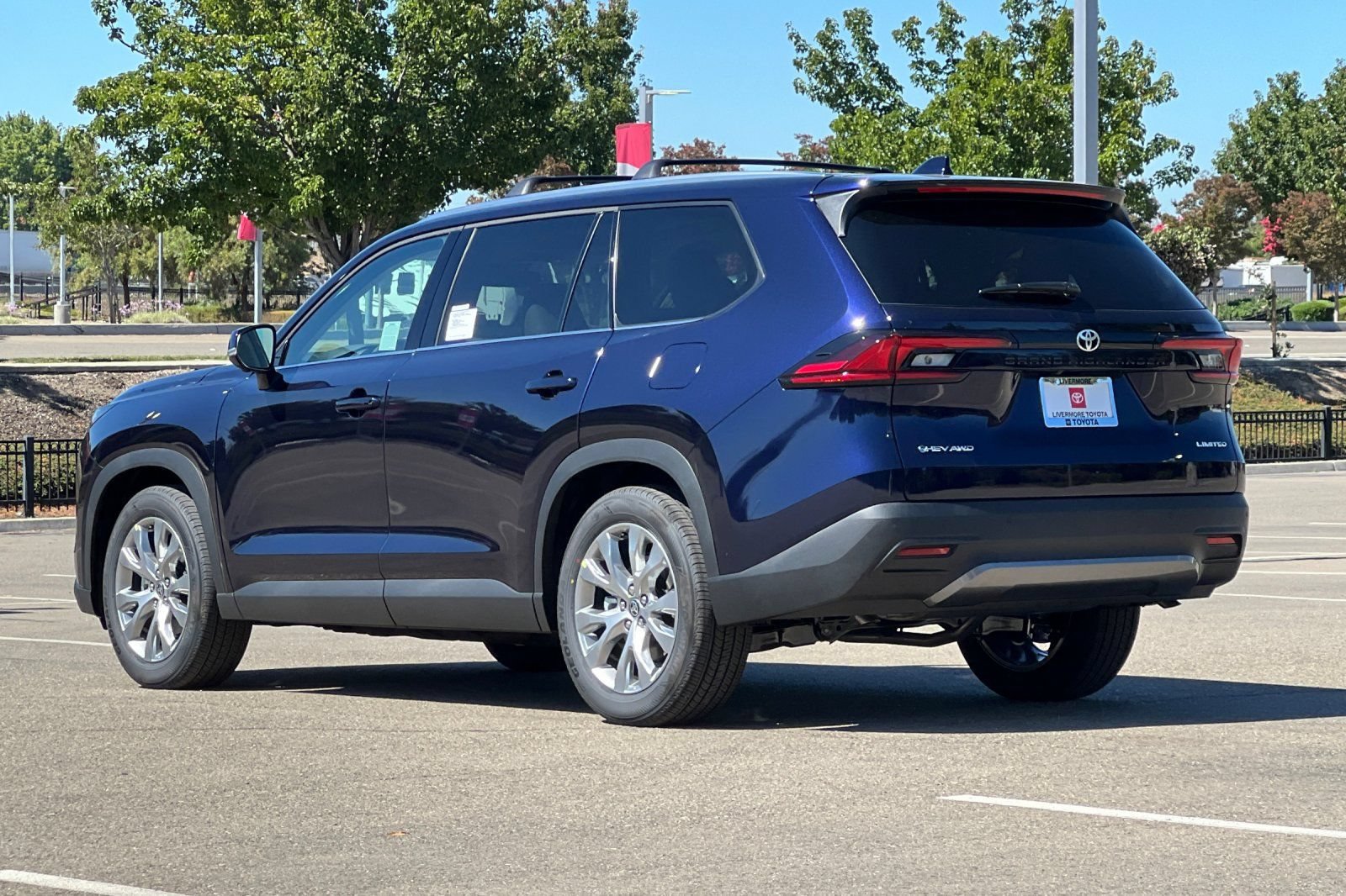 New 2026 Toyota Grand Highlander AWD Hybrid image 6