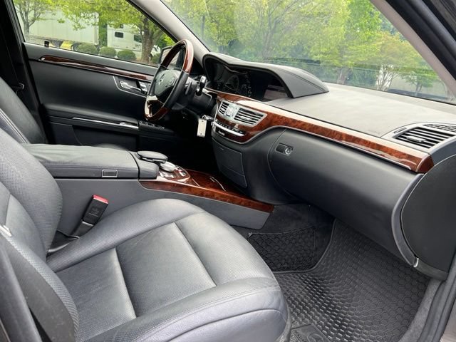 Used 2012 Mercedes-Benz S 550 4MATIC w/ Sport Pkg image 23