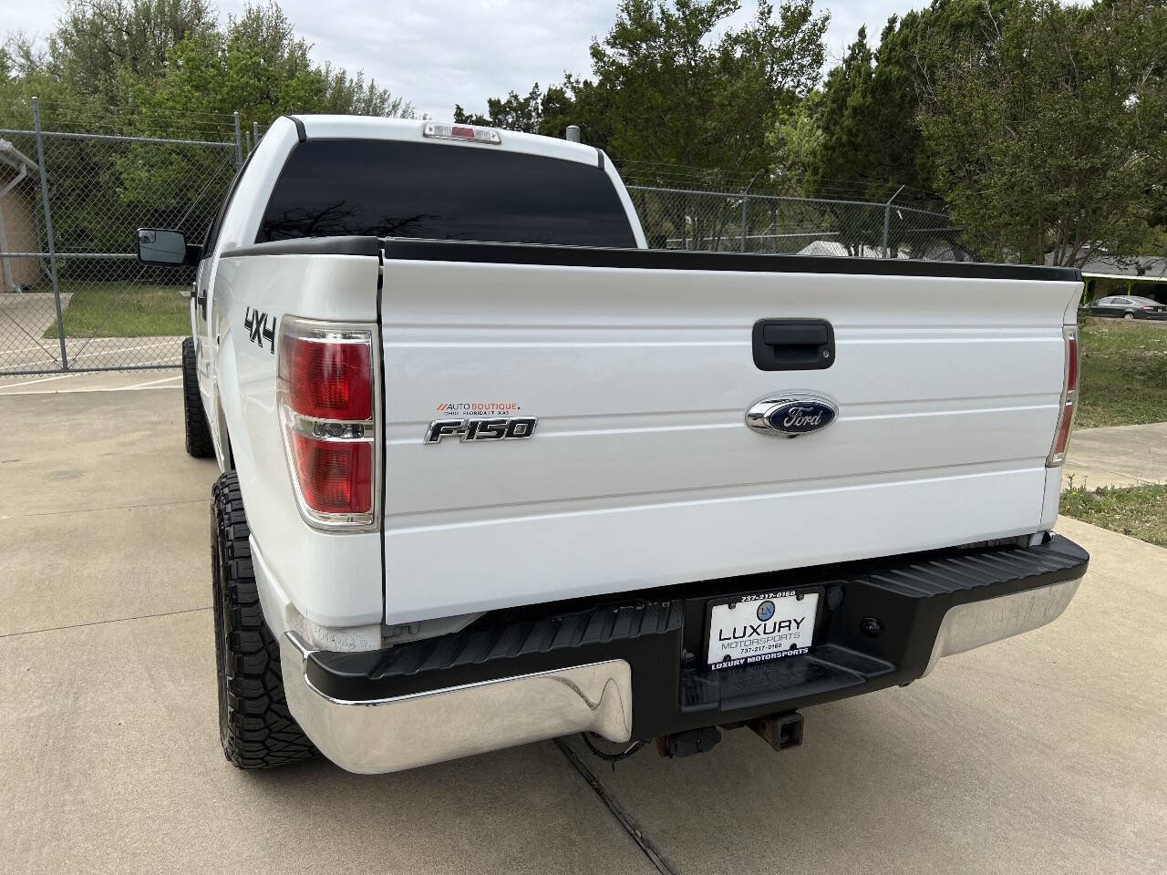 Used 2013 Ford F150 XLT w/ Trailer Tow Pkg image 9