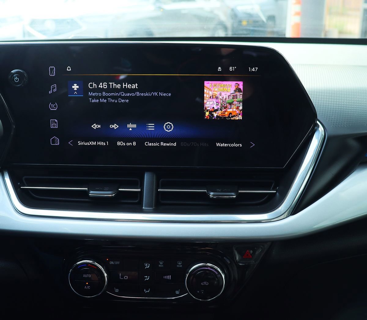 Used 2024 Chevrolet Trax LT w/ Driver Confidence Package FWD image 48