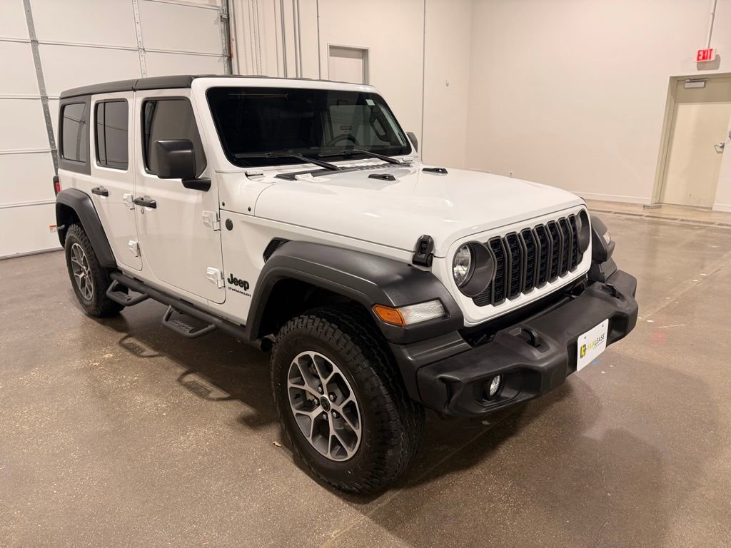 Used 2024 Jeep Wrangler Sport S image 3