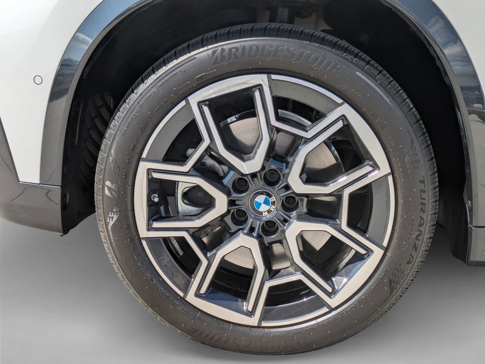 Used 2026 BMW X1 xDrive28i w/ Technology Package AWD/4WD image 24