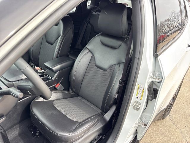 Used 2024 Jeep Compass Latitude w/ Convenience Group image 18