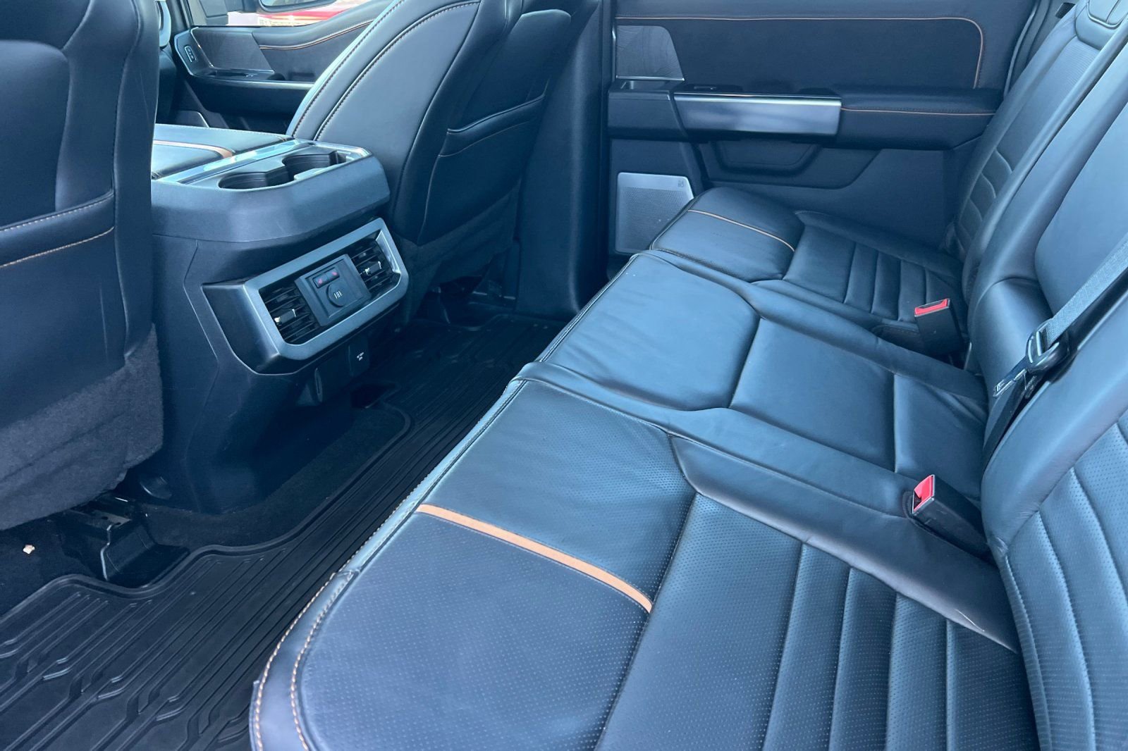 Used 2023 Ford F350 Platinum AWD/4WD image 13