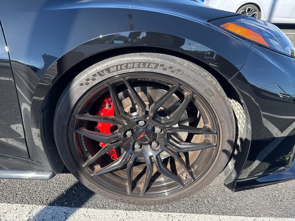 Used 2023 Chevrolet Corvette Z06 image 3