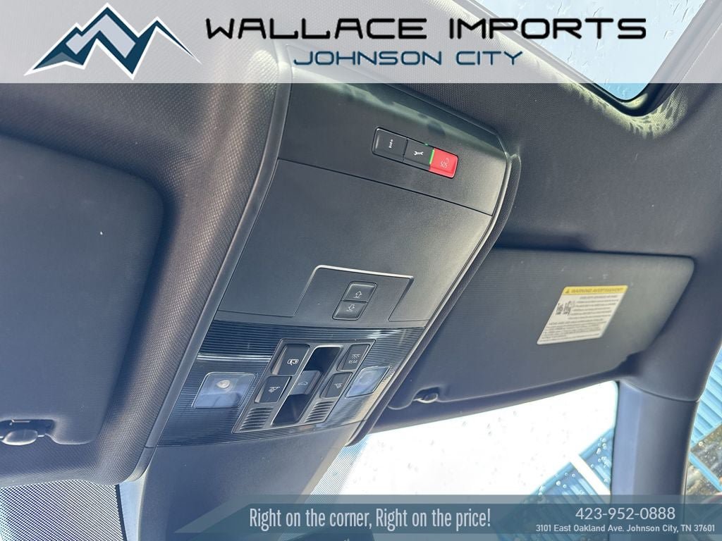 Certified 2022 Volkswagen Atlas Cross Sport SEL Premium R-Line AWD/4WD image 16