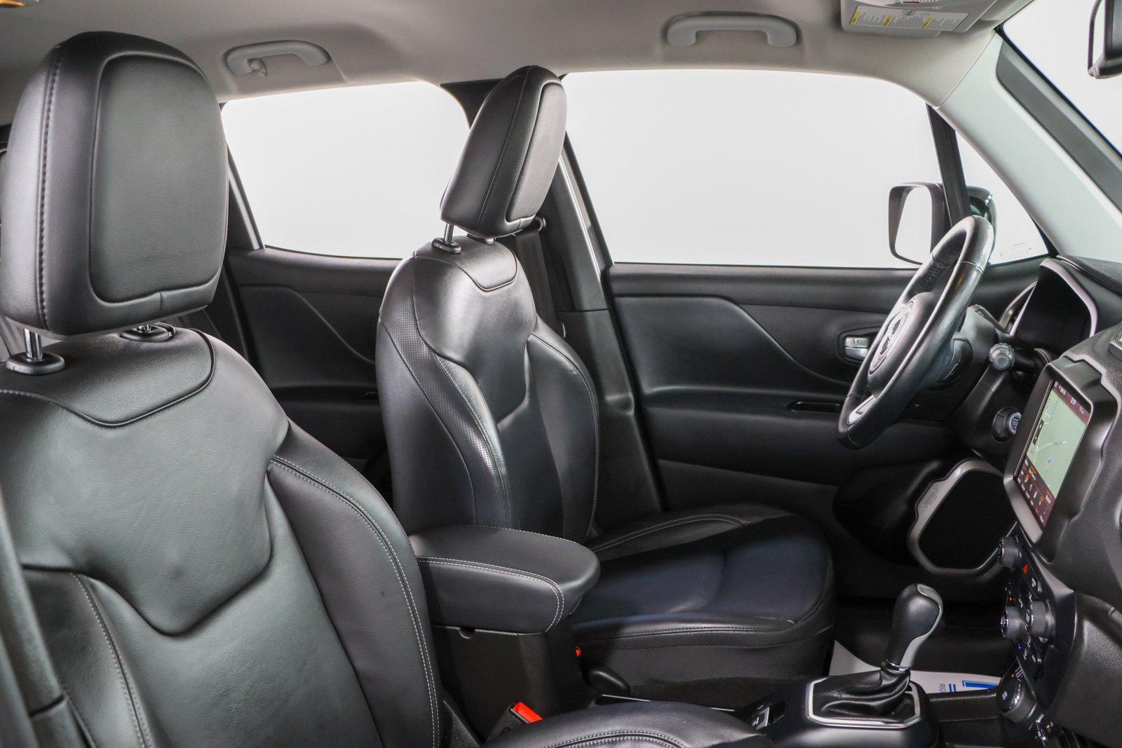 Used 2023 Jeep Renegade Limited AWD/4WD image 26