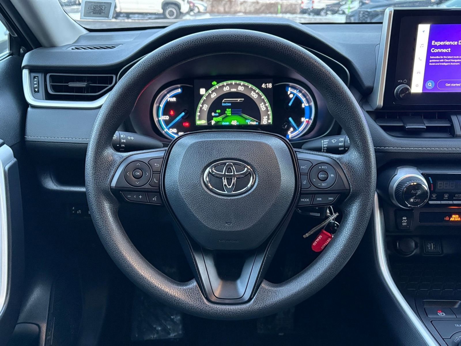 Used 2025 Toyota RAV4 LE image 27