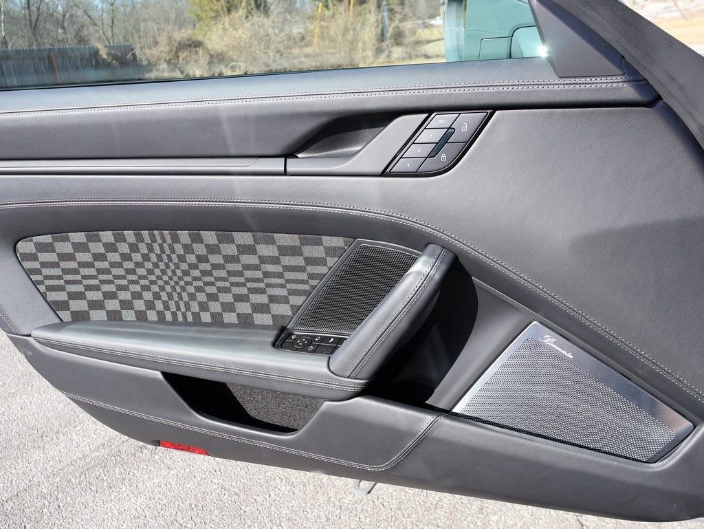 Used 2026 Porsche 911 GTS image 38