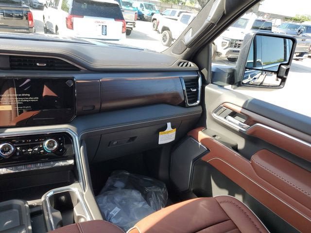 New 2026 GMC Sierra 2500 Denali Ultimate w/ Max Trailering Package AWD/4WD image 16