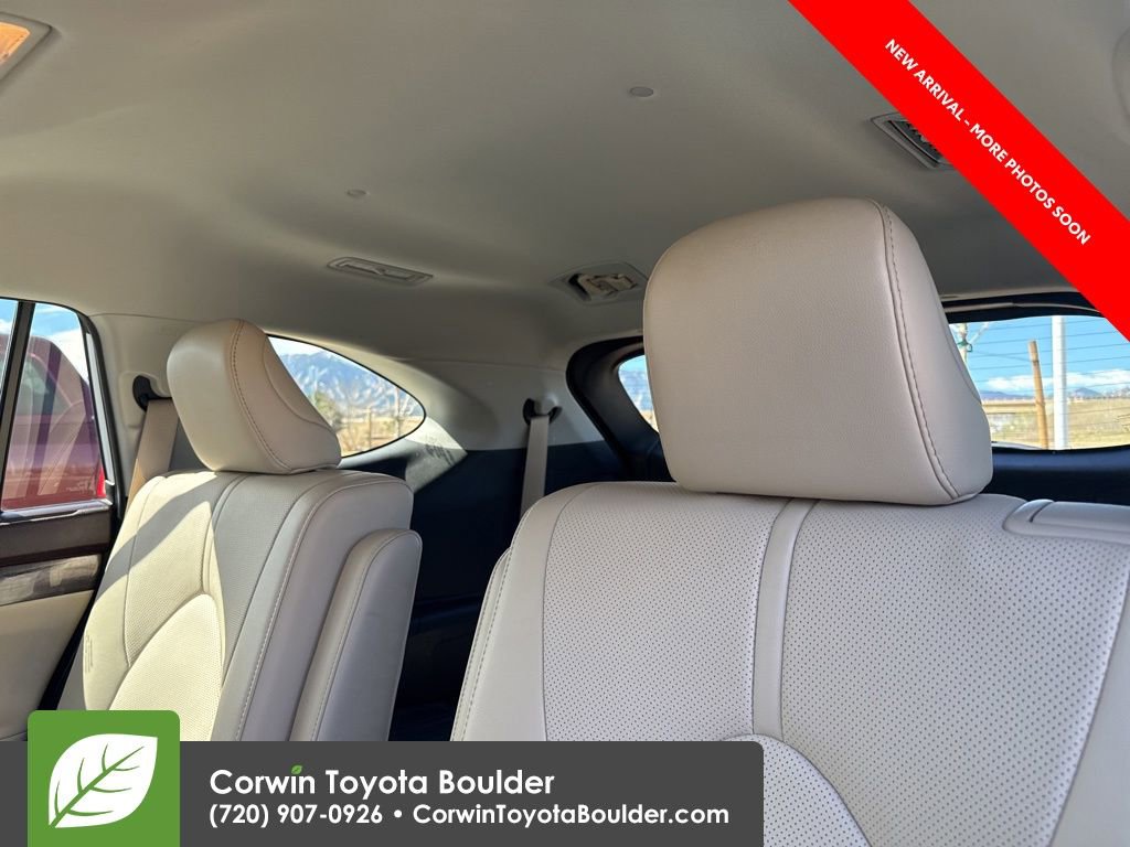 Used 2022 Toyota Highlander Limited image 14