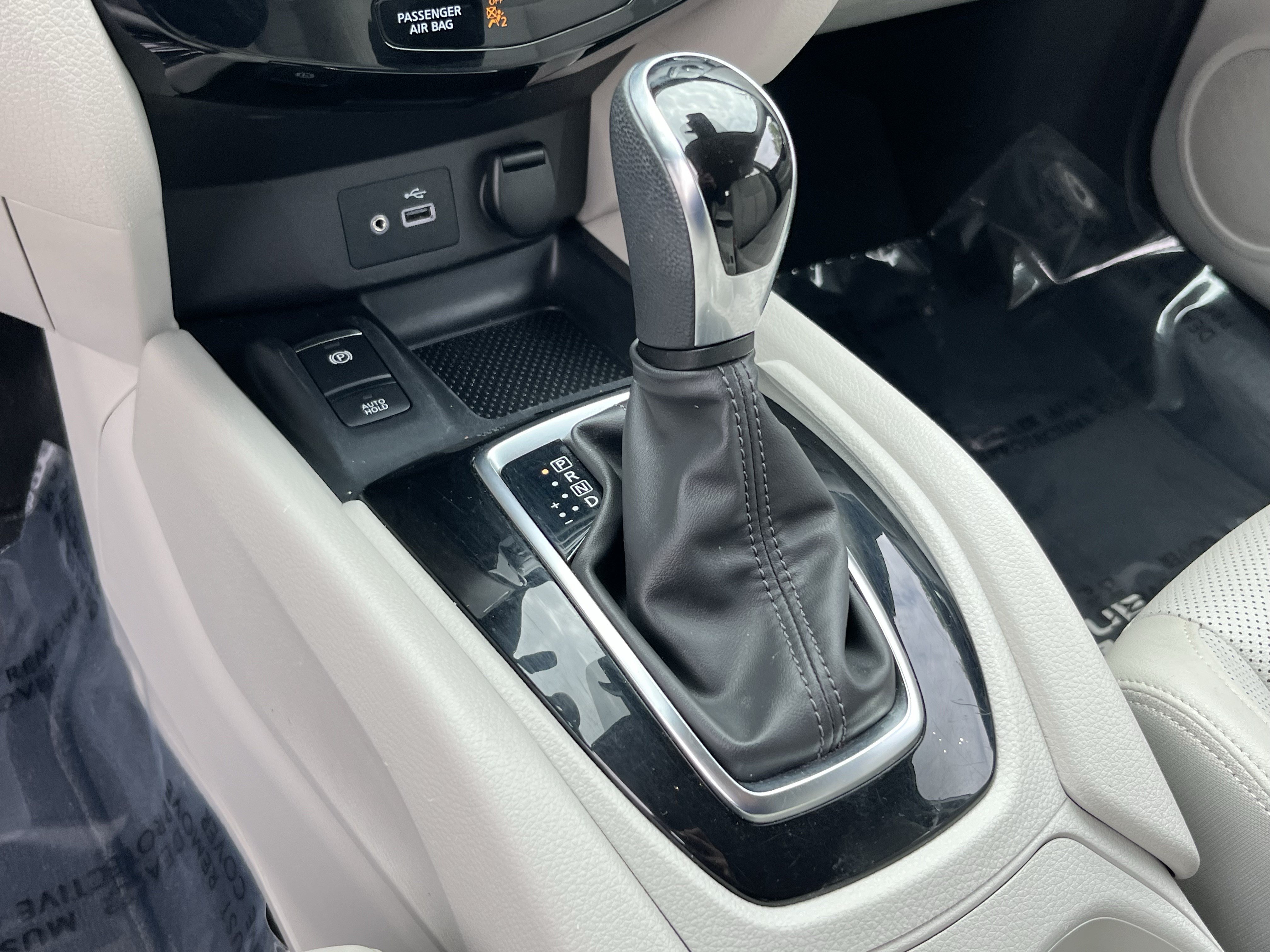 Used 2022 Nissan Rogue Sport SL AWD/4WD image 22