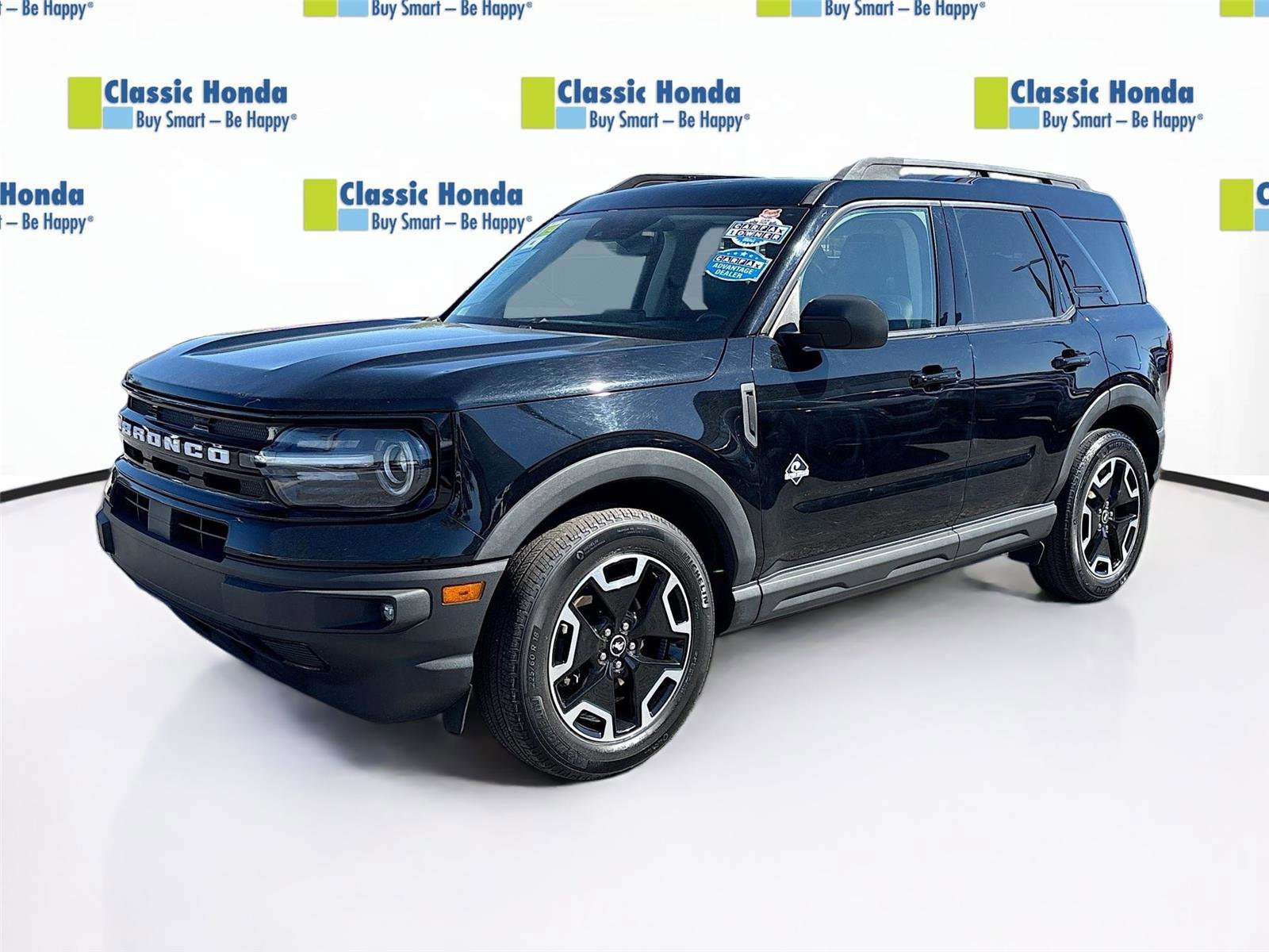 Used 2021 Ford Bronco Sport Outer Banks w/ Outer Banks Package (96D) image 3