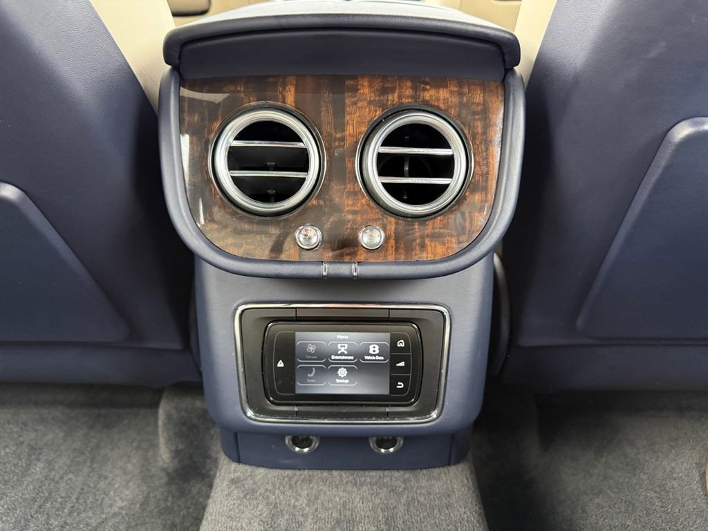 Used 2019 Bentley Bentayga AWD/4WD image 23