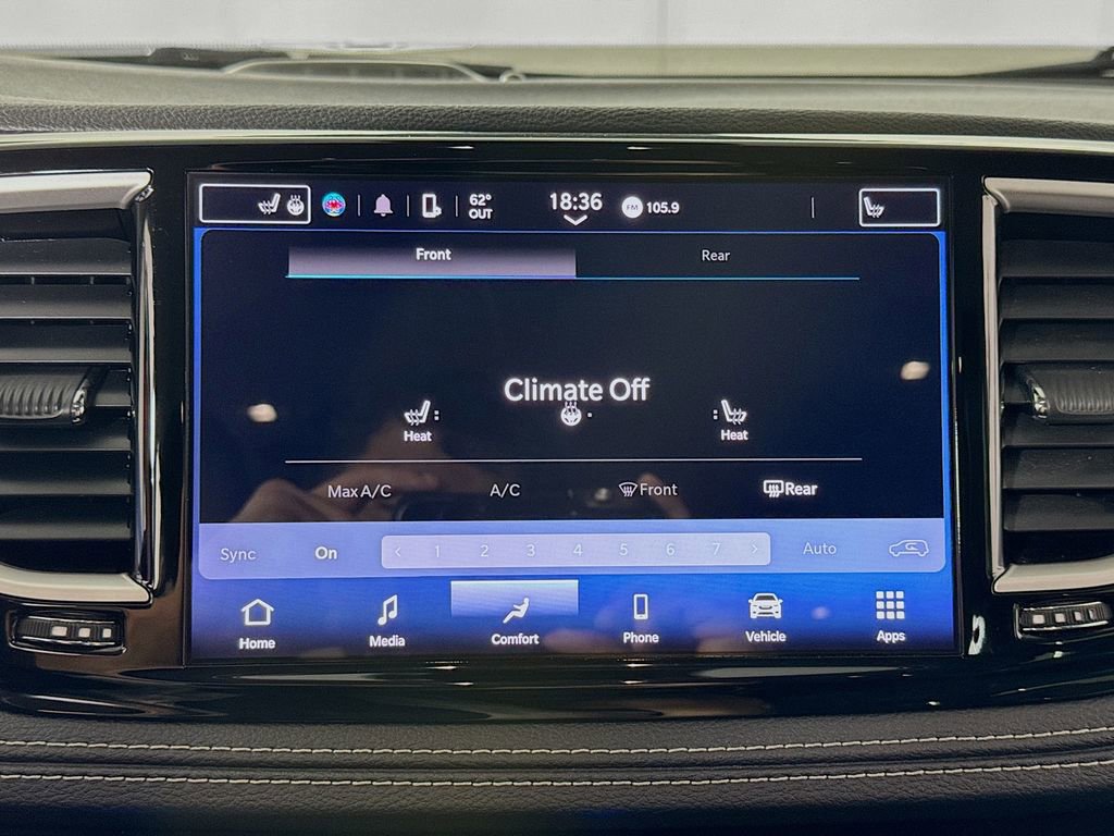 Used 2022 Chrysler Pacifica Touring-L image 15