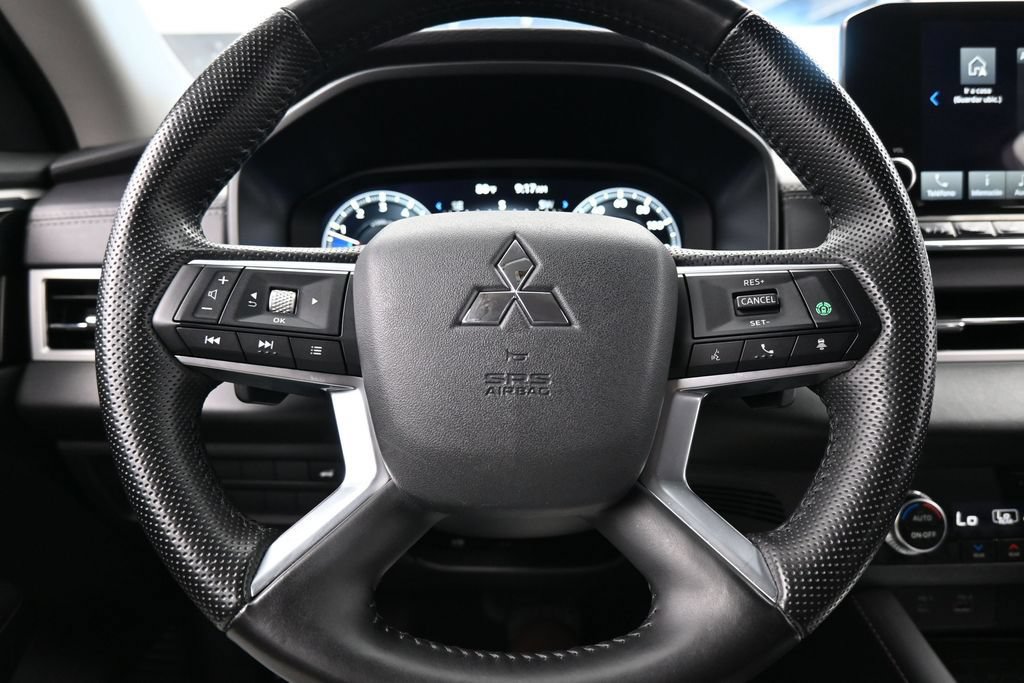 Used 2024 Mitsubishi Outlander SEL FWD image 25