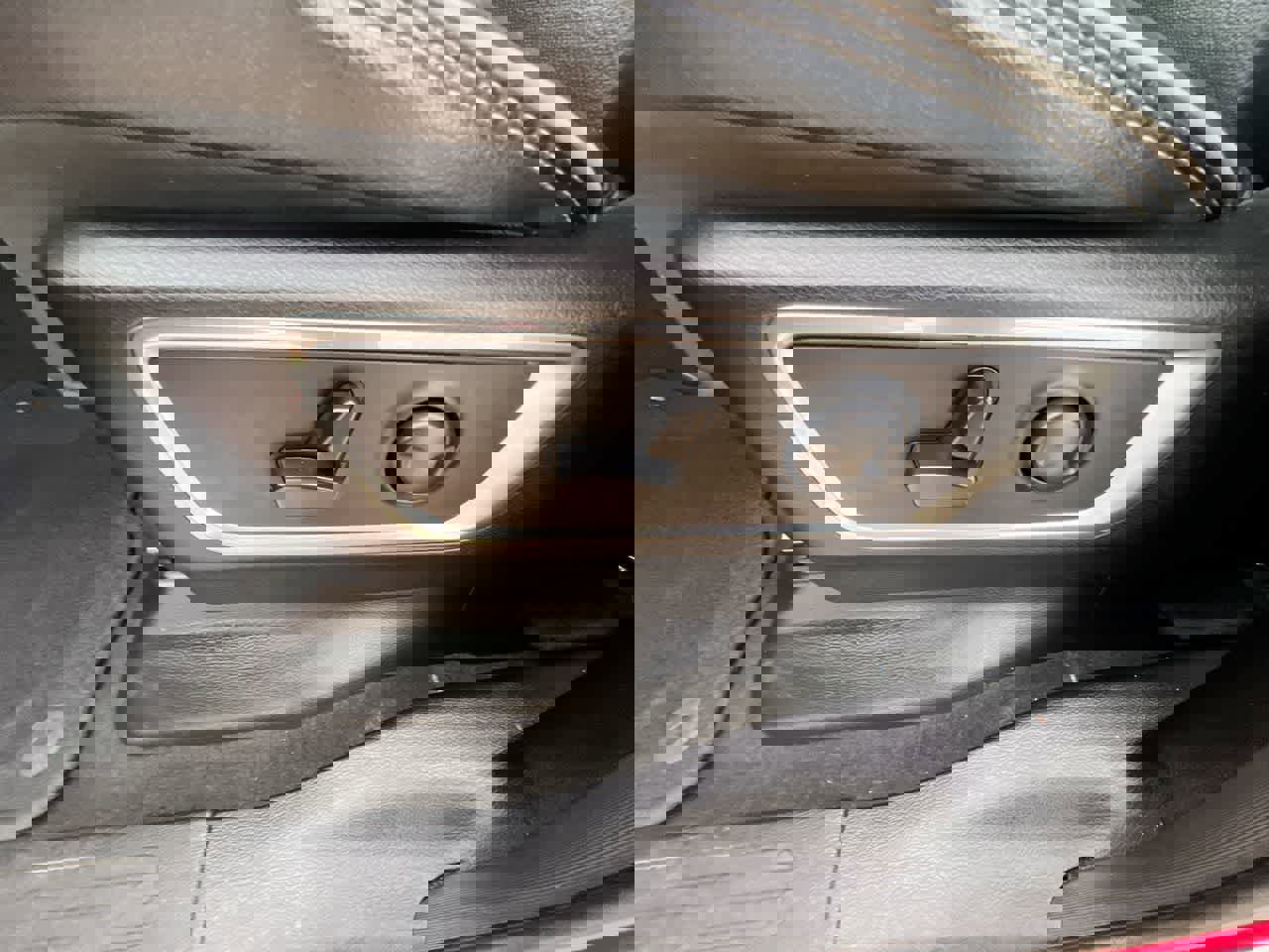 Used 2024 RAM 1500 Laramie image 12