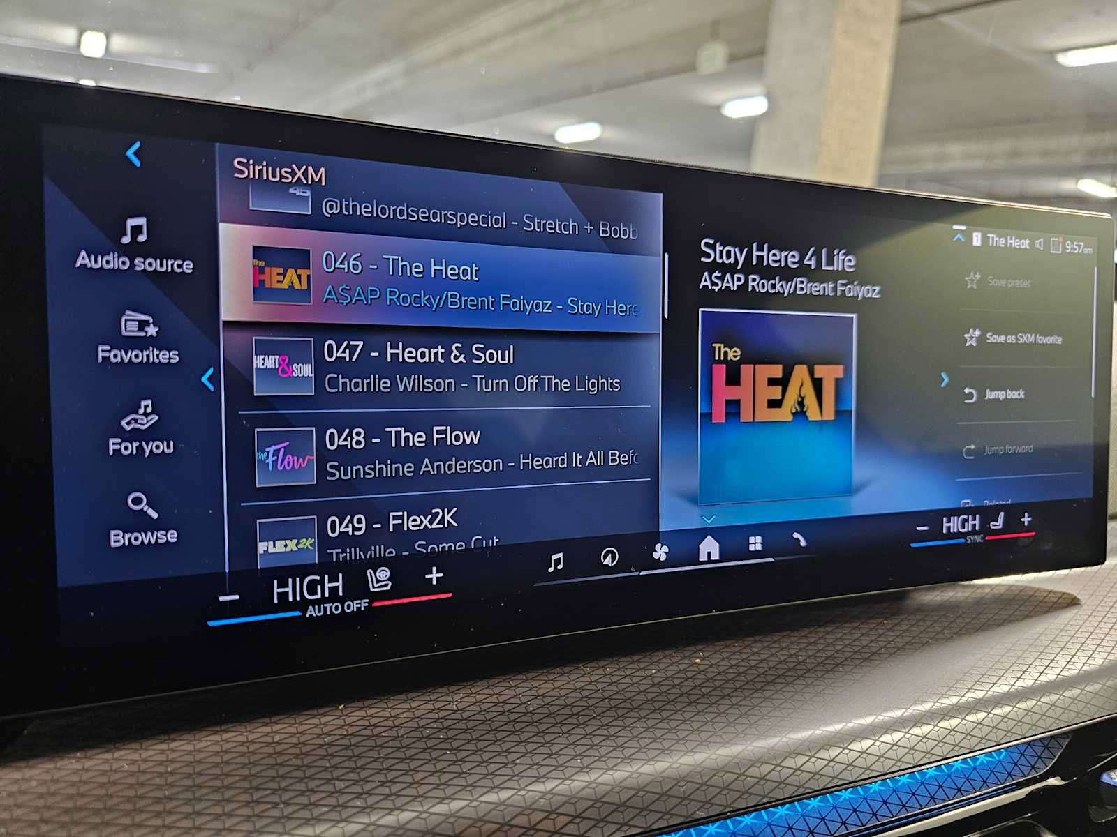 Used 2025 BMW 430i xDrive Coupe w/ M Sport Package image 16