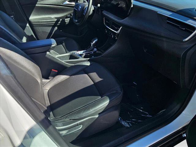 Used 2024 Buick Encore GX Sport Touring FWD image 18