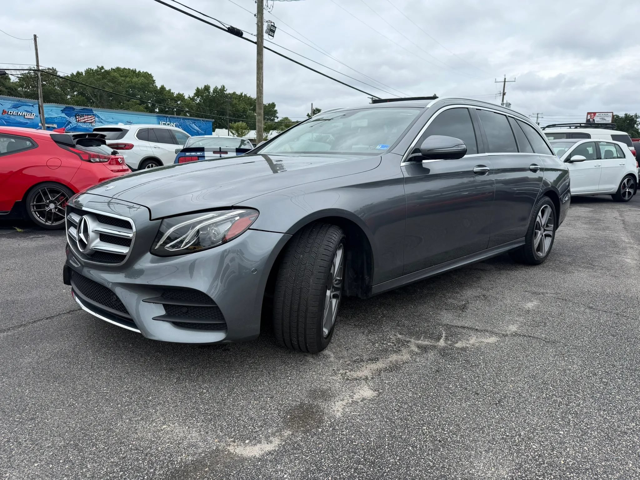 Used 2017 Mercedes-Benz E 400 4MATIC Wagon image 7