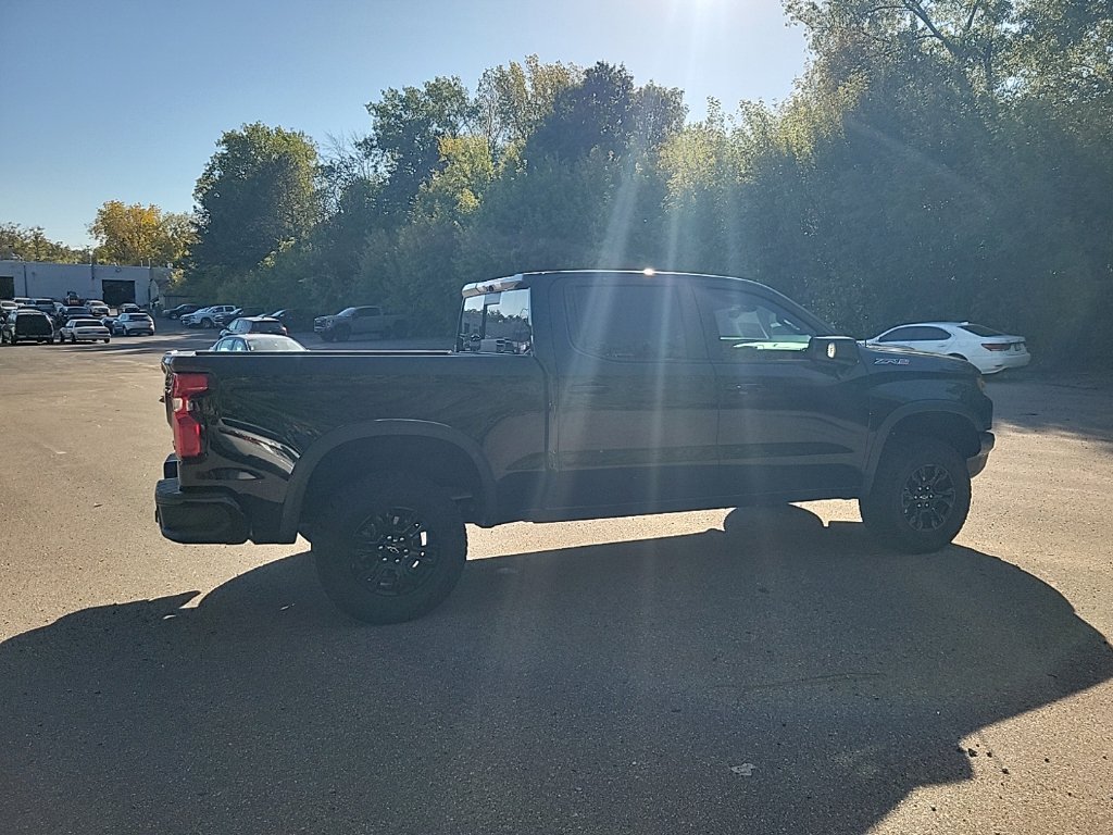 Used 2023 Chevrolet Silverado 1500 ZR2 AWD/4WD image 11
