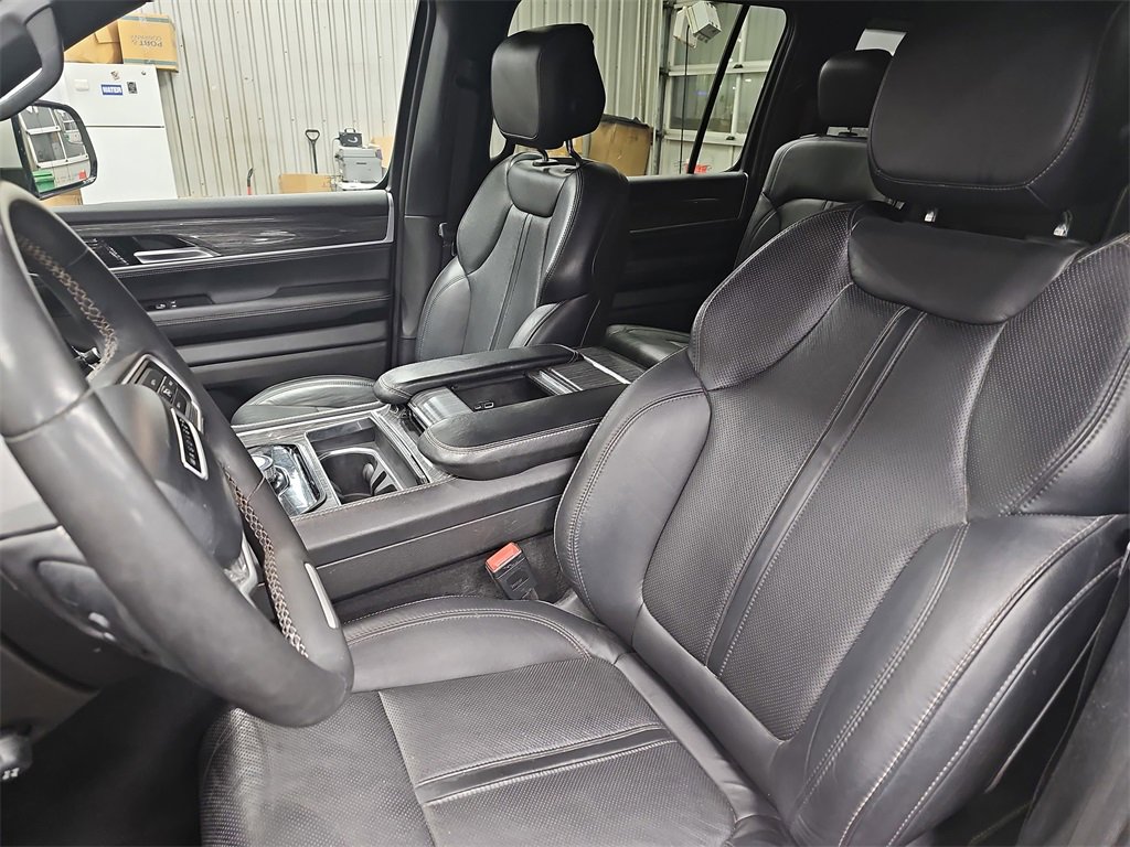 Used 2022 Jeep Wagoneer Series II image 14