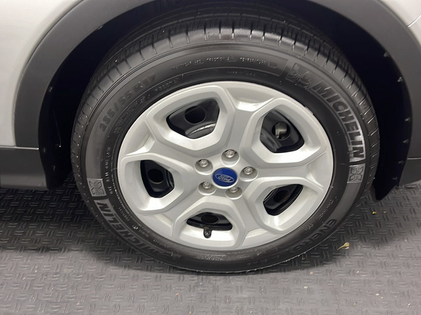 Used 2019 Ford Escape S FWD image 22