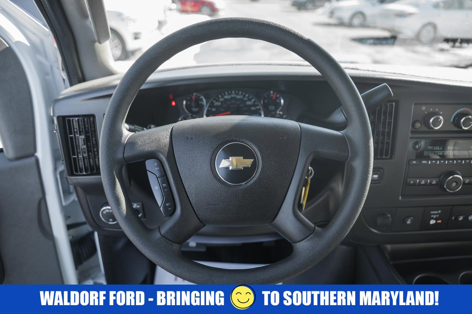 Used 2025 Chevrolet Express 2500 Extended w/ Communications Package image 31