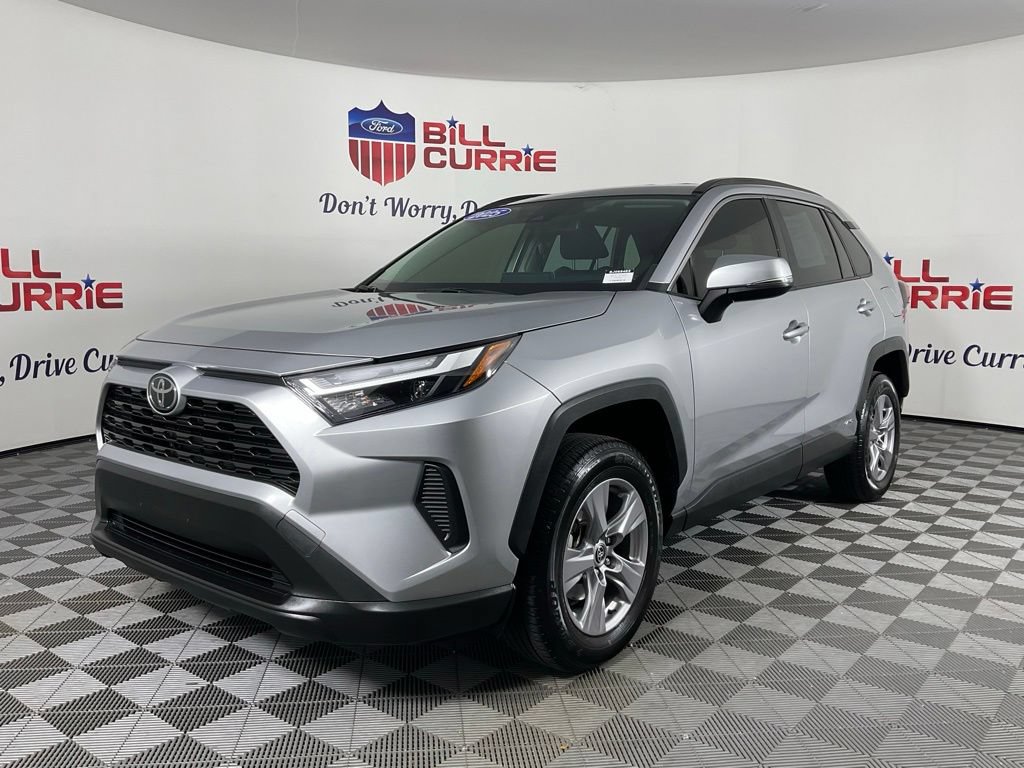 Used 2025 Toyota RAV4 XLE AWD/4WD image 7