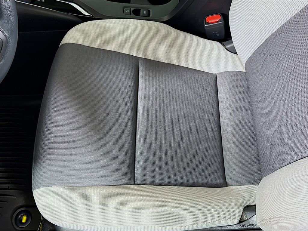 Used 2025 Toyota Corolla LE w/ Convenience Package FWD image 18