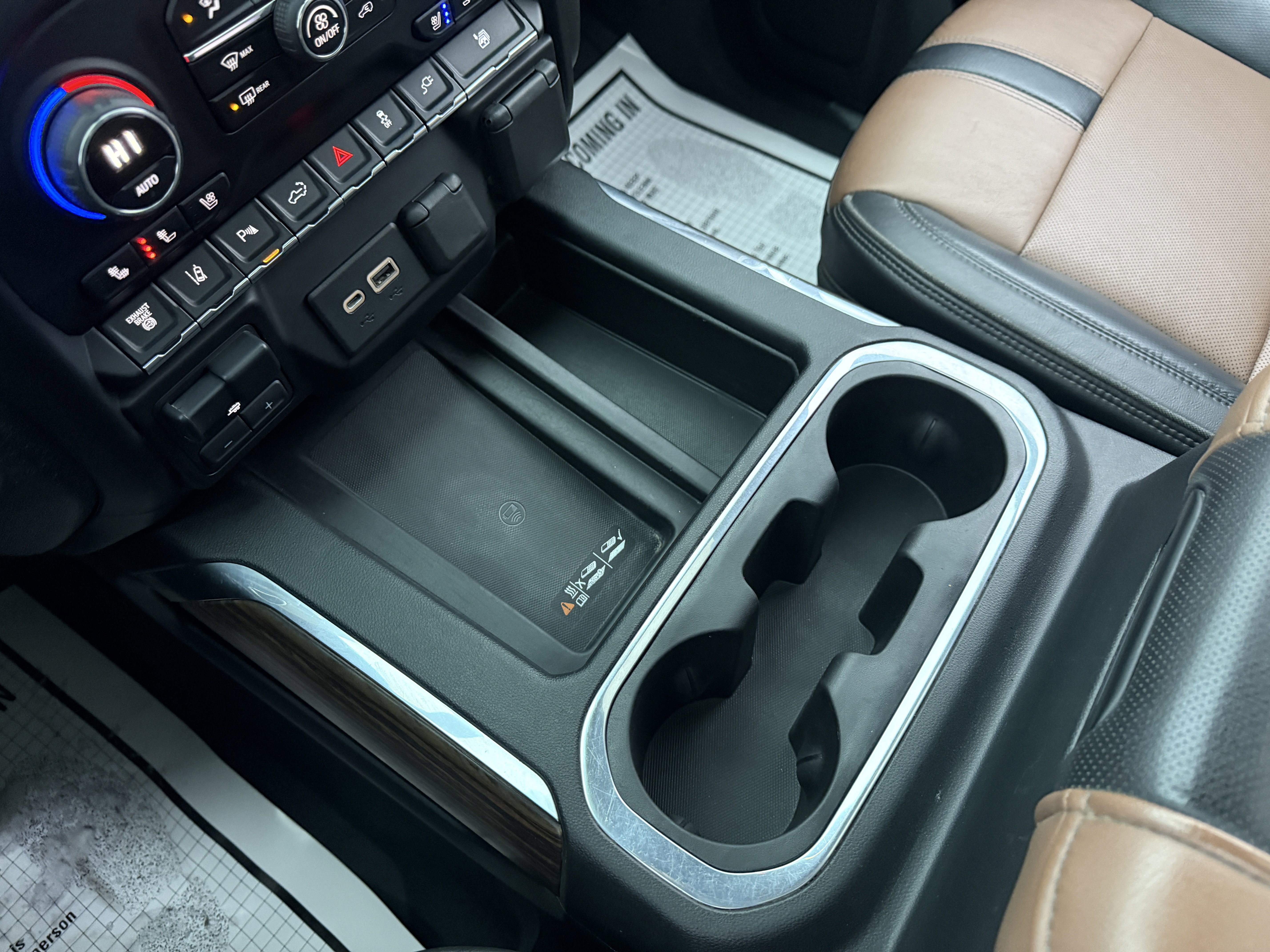 Used 2020 Chevrolet Silverado 2500 High Country image 18