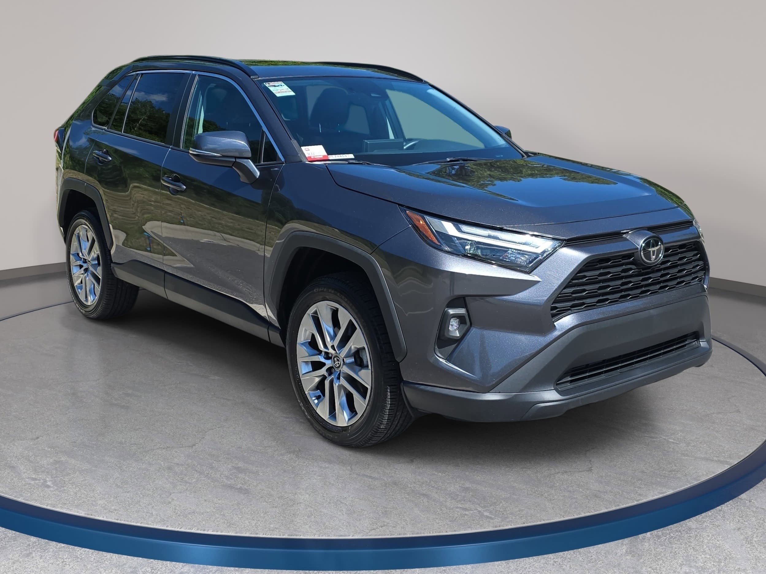 Used 2023 Toyota RAV4 XLE Premium FWD image 3