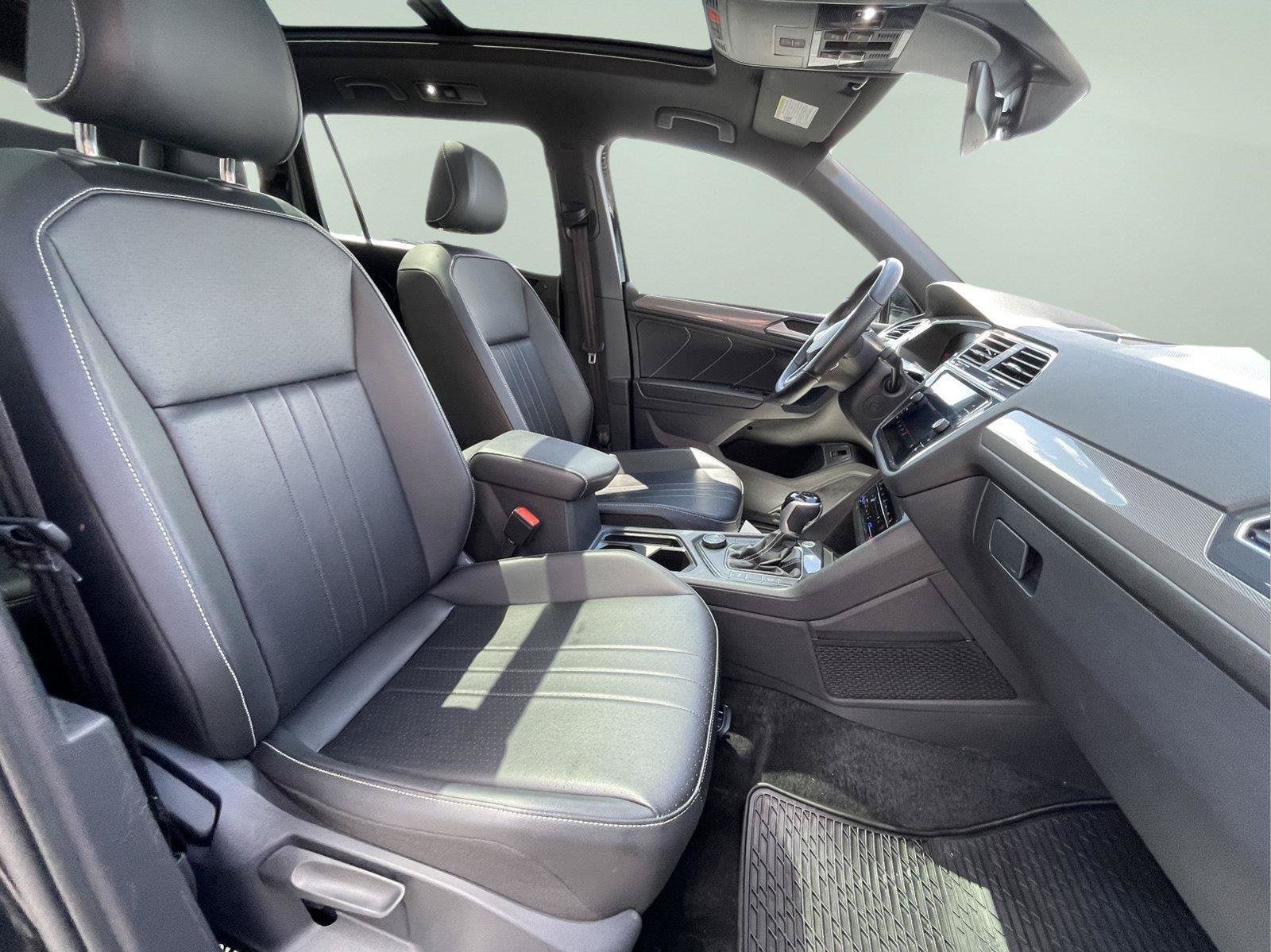 Used 2024 Volkswagen Tiguan SE R-Line AWD/4WD image 22