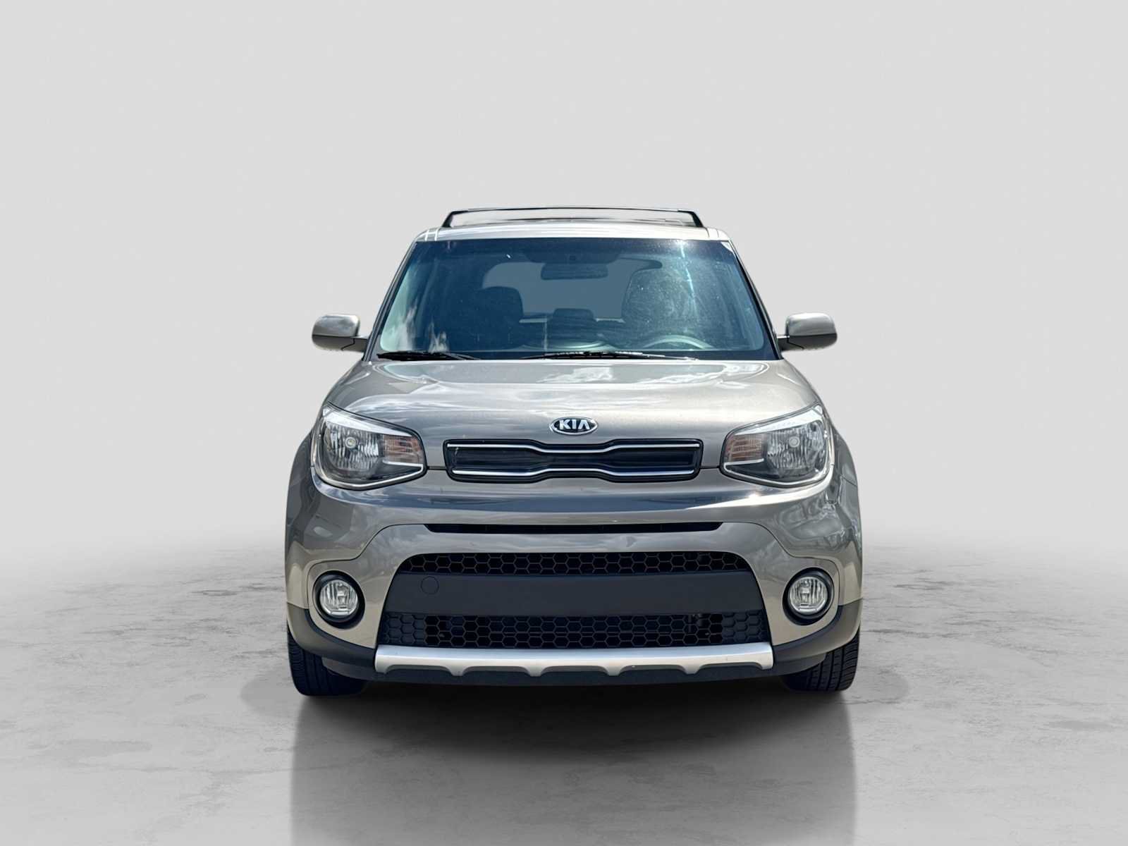 Used 2018 Kia Soul + FWD image 9