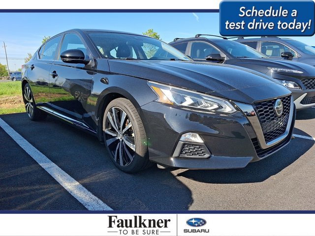 Used 2021 Nissan Altima 2.5 SR w/ SR Premium Package FWD image 1