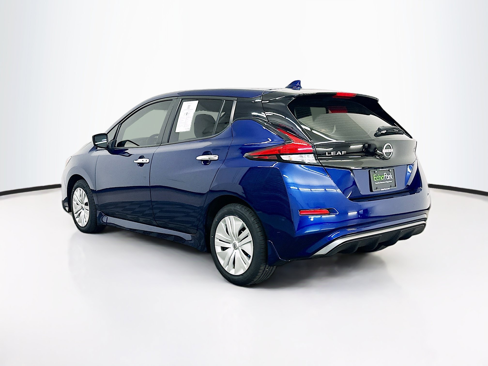 Used 2025 Nissan Leaf S FWD image 5