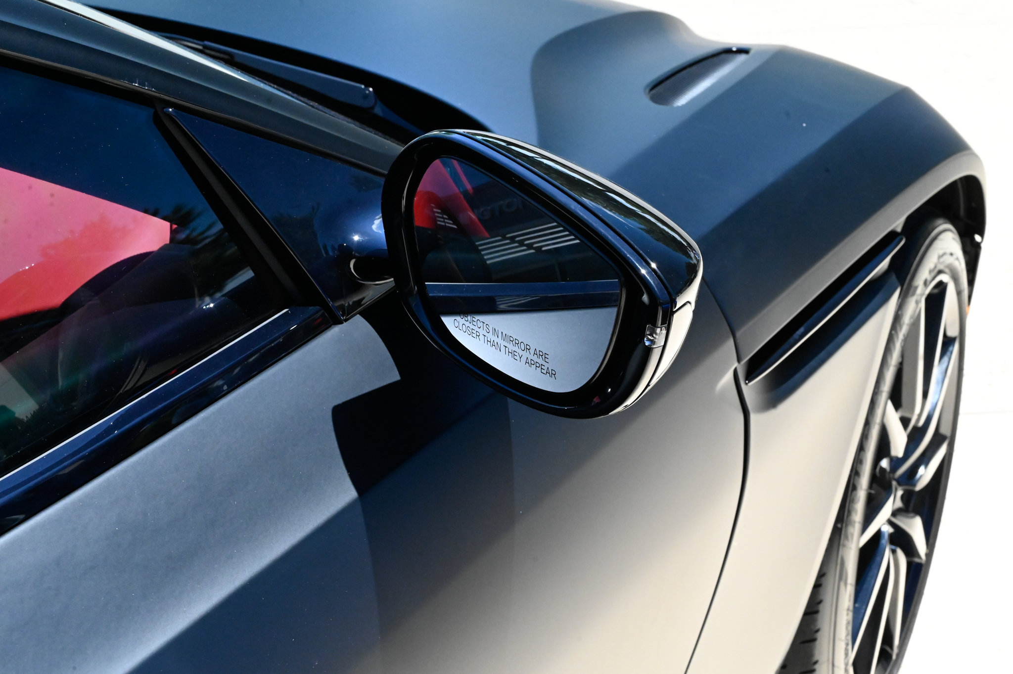 Used 2021 Aston Martin DB11 Coupe RWD image 13