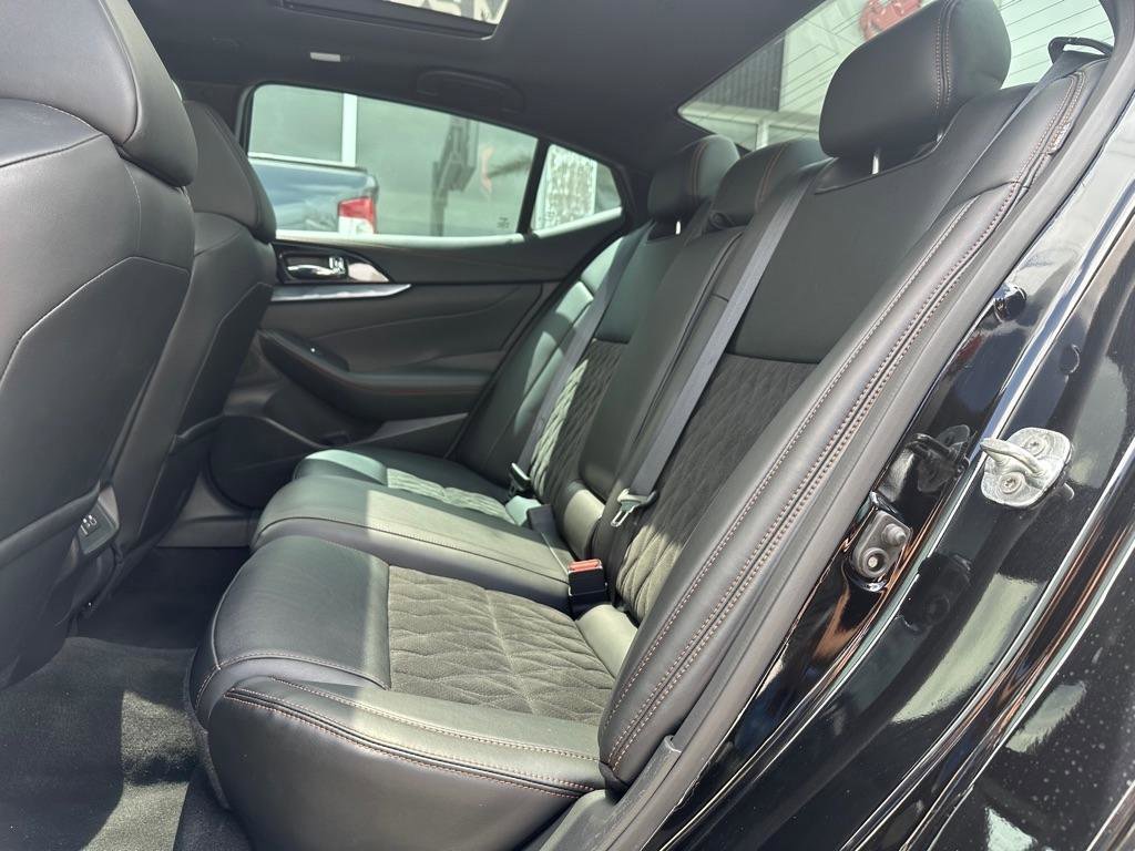 Used 2023 Nissan Maxima SR w/ Sport Mat Group FWD image 26