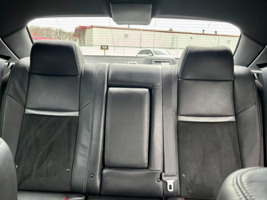 Used 2014 Dodge Challenger R/T image 14