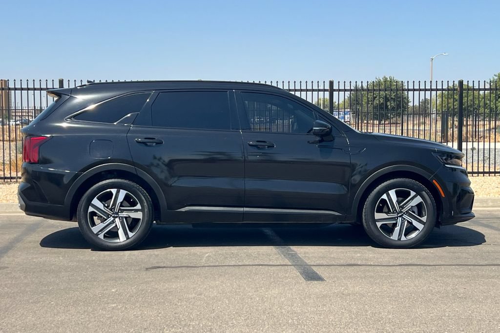 Used 2023 Kia Sorento SX Prestige AWD/4WD image 3