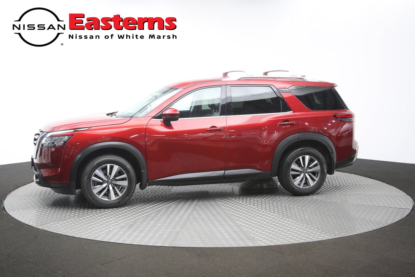 Used 2023 Nissan Pathfinder SL w/ Lighting Package (N92) AWD/4WD image 54