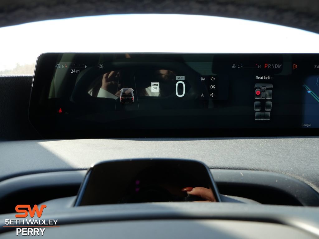 New 2025 Ford Expedition Active image 19